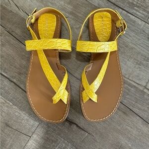 NWOT‎ Yellow Antonio Melani Women's Sandal
